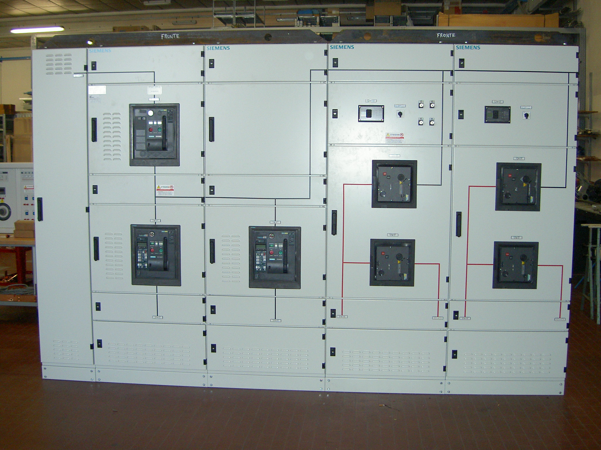 Quadro elettrico industriale realizzato da Elettrotecnica Liverani